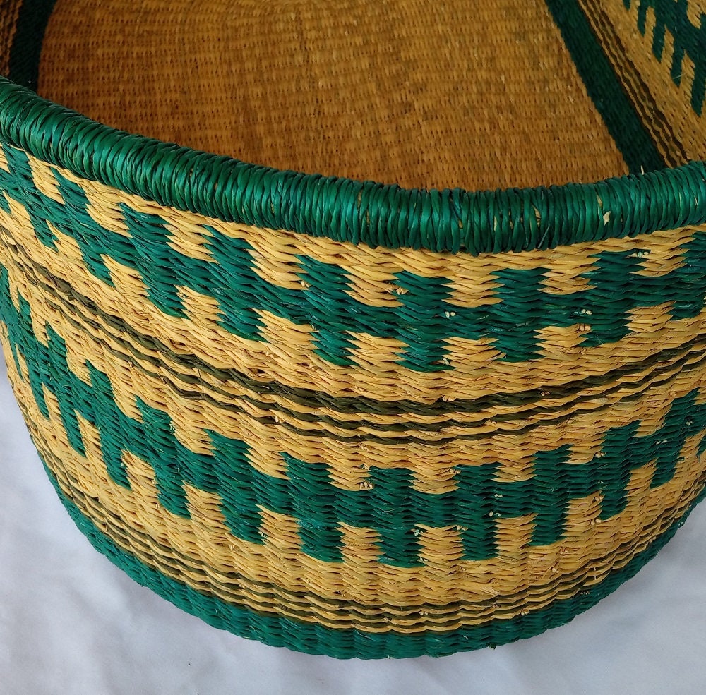 New mom gift basket | Twin bed | Doppelbett| Toddler beds | kleinkinderbetten | Travel baby bed | Bedroom furniture | Moses basket for baby - AfricanheritageGH