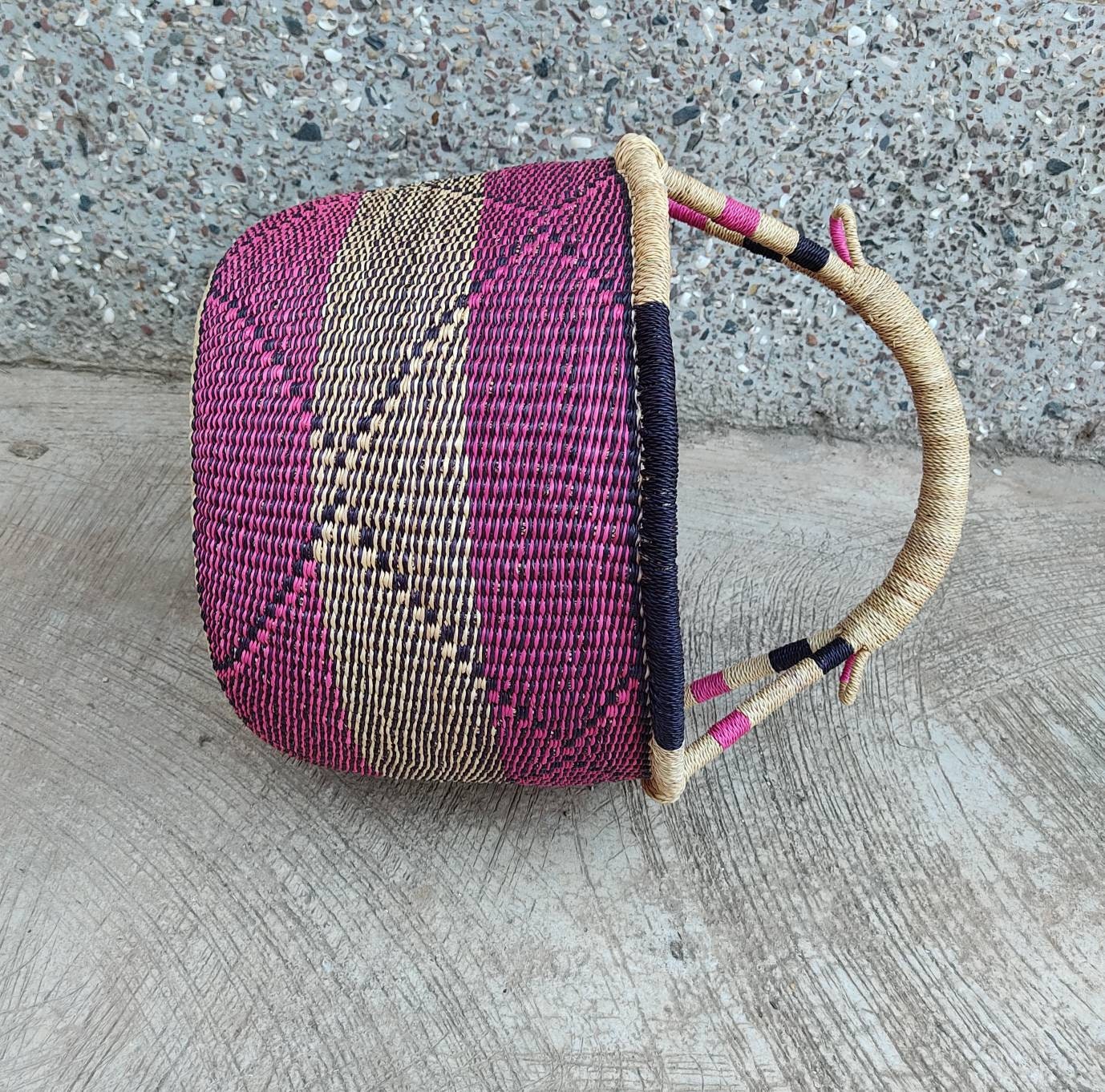 Storage basket |African basket| Straw bag | Woven basket | Gift basket | African market basket| handmade basket|Market Basket| Bolga Basket